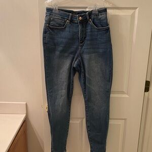 Judy Blue Medium Blue Skinny Jeans